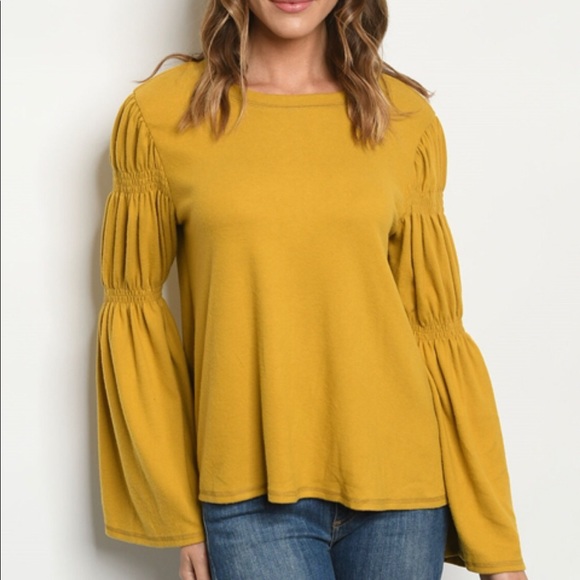 The Dalina Smocked Top - Picture 1 of 2